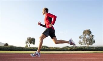 Alergatul este un exercițiu excelent pentru îmbunătățirea potenței unui bărbat. 